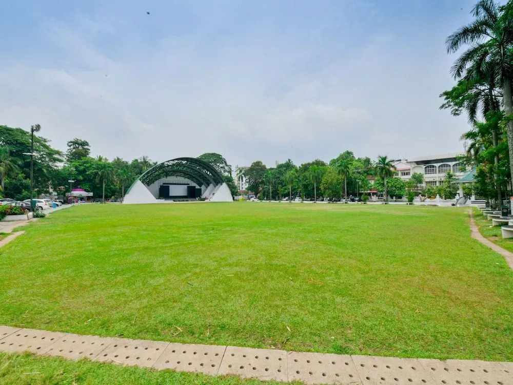 OYO 8214 Malabar Plaza Residency 1