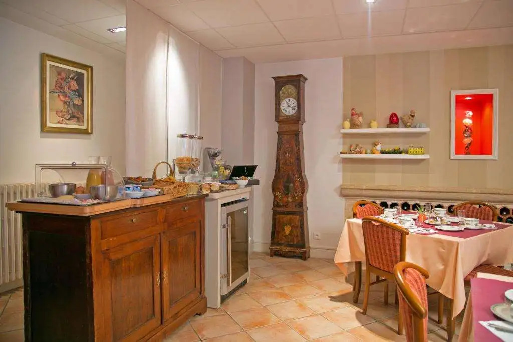 Logis Hôtel Auberge de la Rose