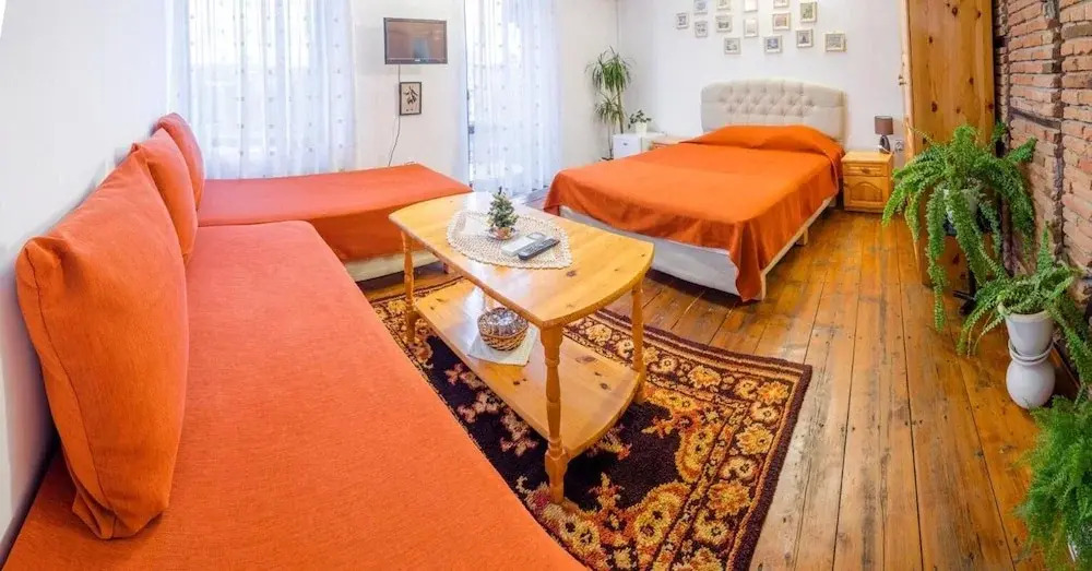 Room-charming Guest Room in Historic Vel