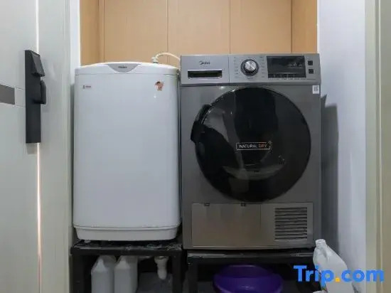 Yiju Serviced Apartment (Xiguan Subway Station)