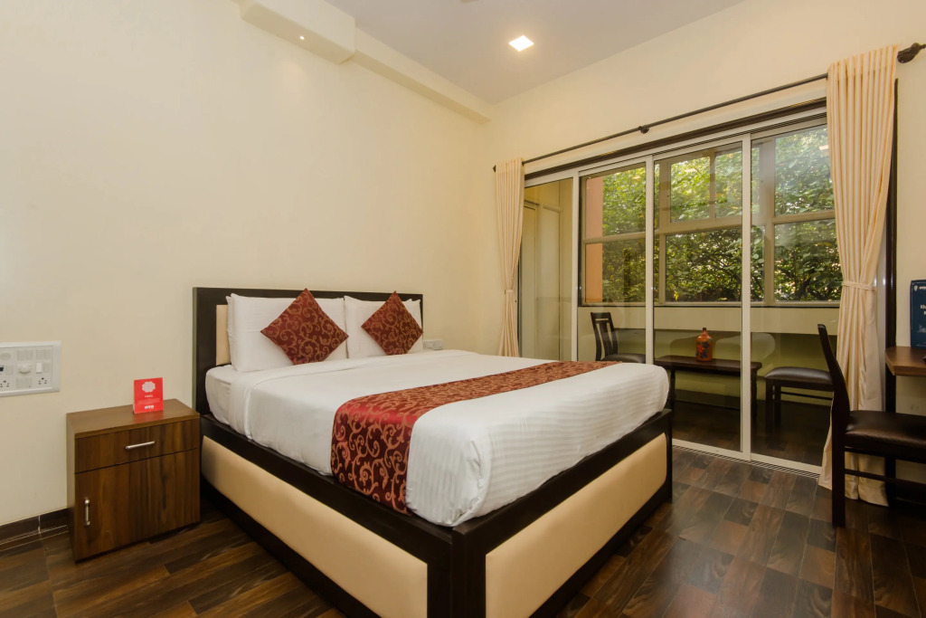 FabHotel Divine Residency