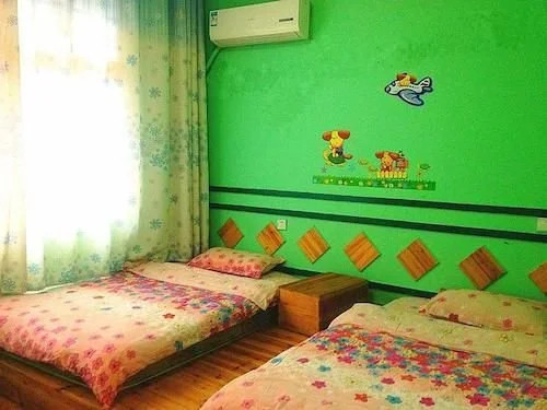 Fenghuang Liunian'erban Inn