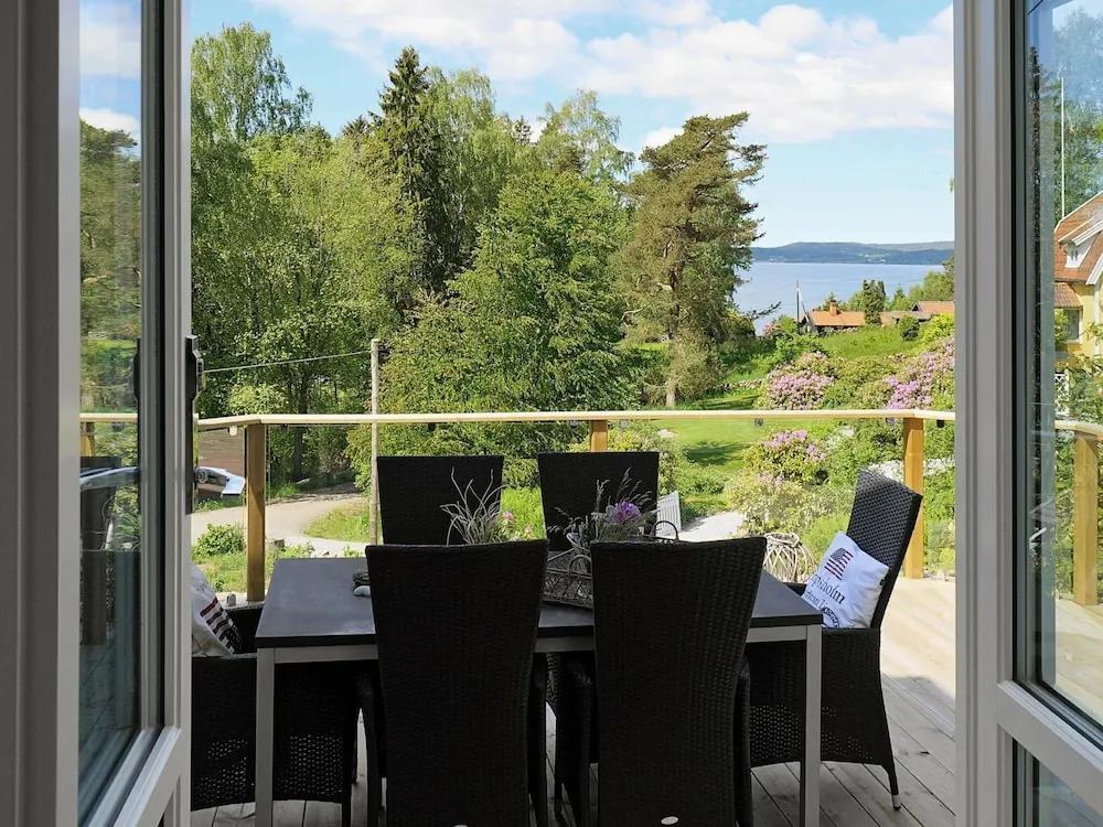10 person holiday home in KLÖVEDAL
