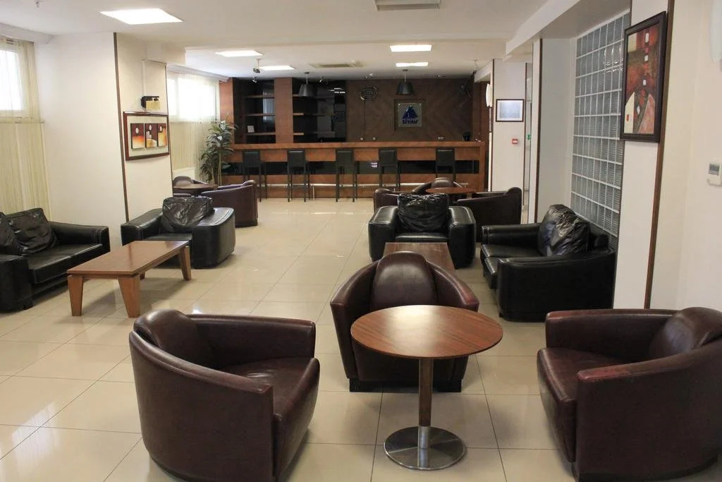 Siyav Otel
