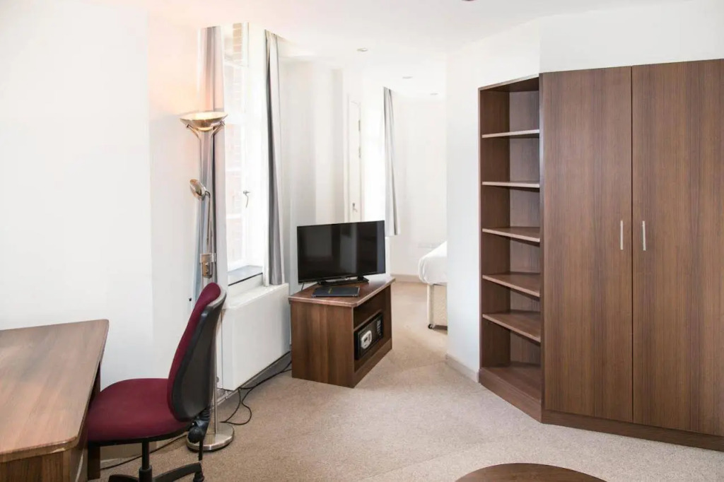 Goodenough College - University Residence