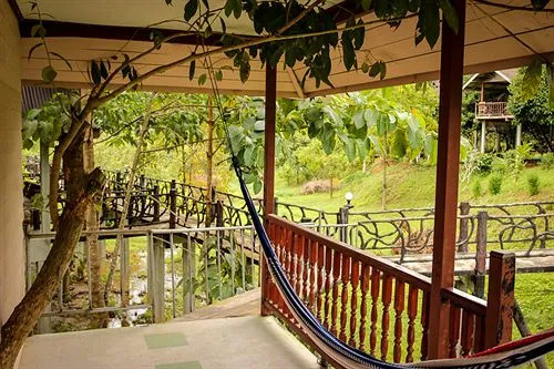 Smiley Bungalow