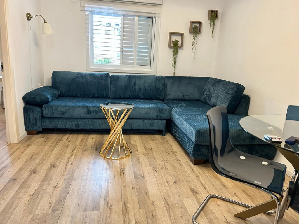 2 Bedrooms Apartment " Marcheliz " in Bat-yam