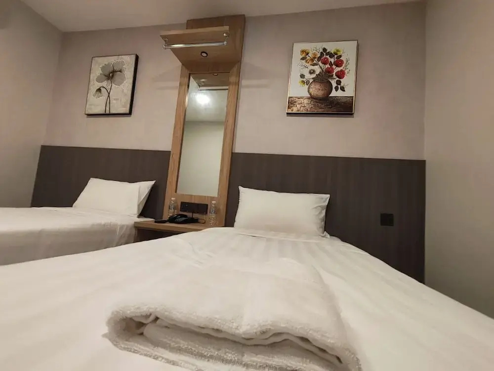 Hotel Mawar Inn