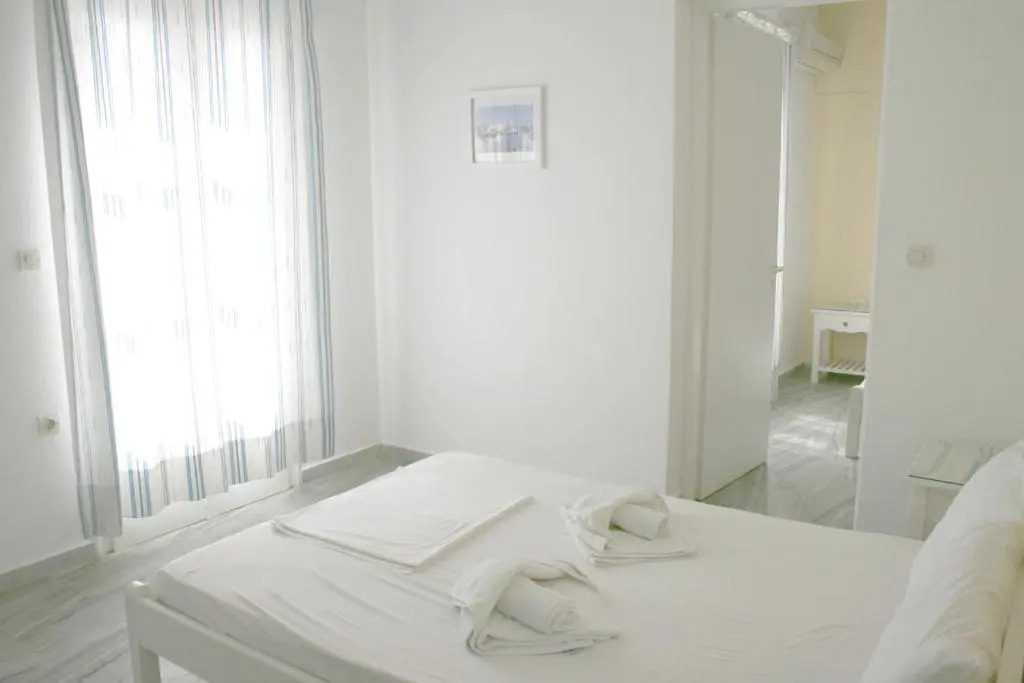 Nicos Studios & Apartments