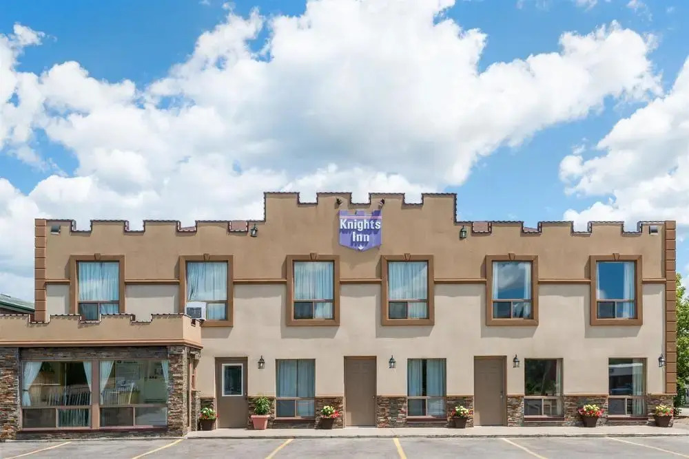 Borden Inn and Suites