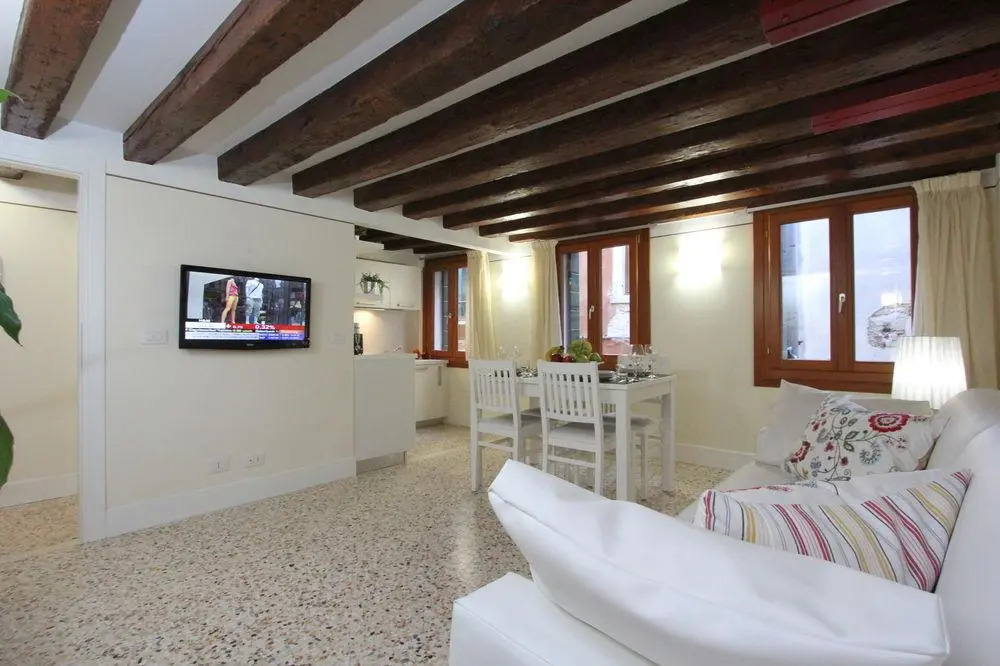 Faville - Rialto Apartments