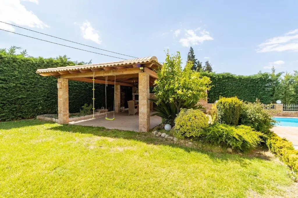 Nefeli & Dina Villas by Diomedes Group
