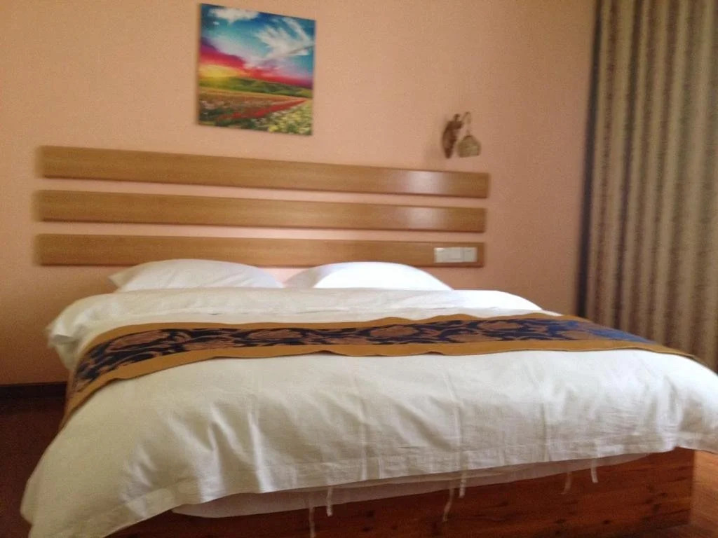 Leshan Emerald Guest House