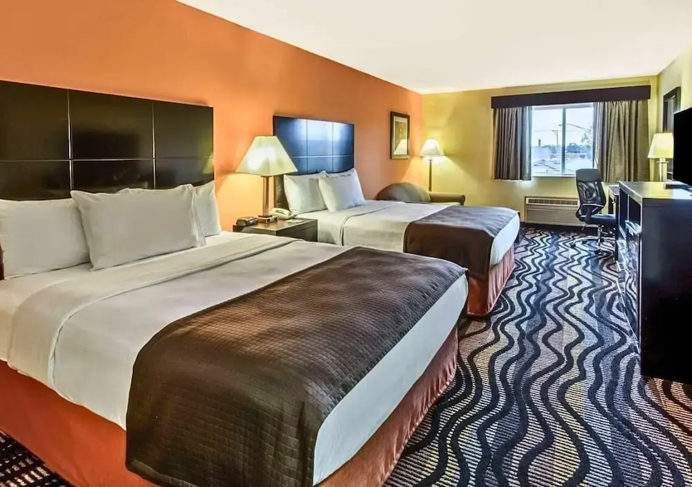 Rock Island Inn & Suites Streator , IL