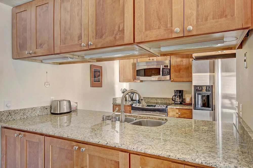Alluring Lofty Condo In East Village - PG310 by RedAwning