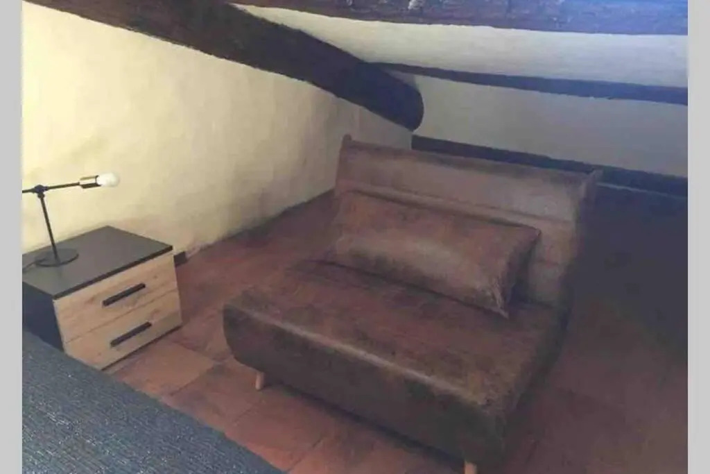 Massimiliano apartment in center with AC