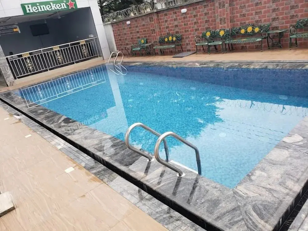 Majesty Realm Hotel