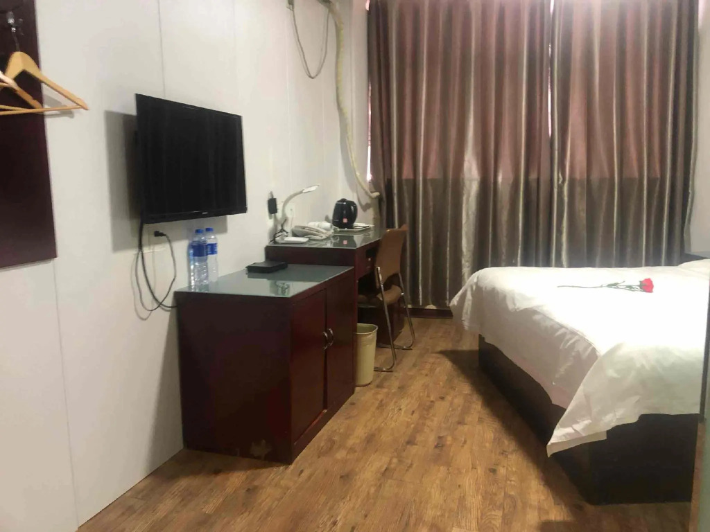 Thank Inn Hotel He'nan Shangqiu Railway Station Zhanqian Road West Branch