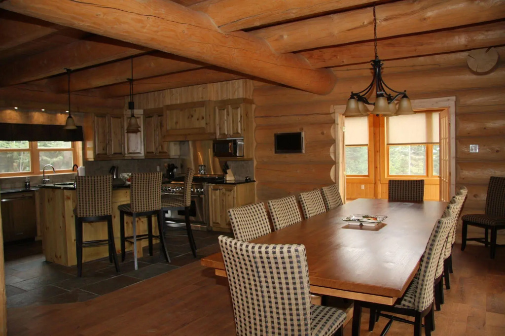 Fiddler Lake Resort
