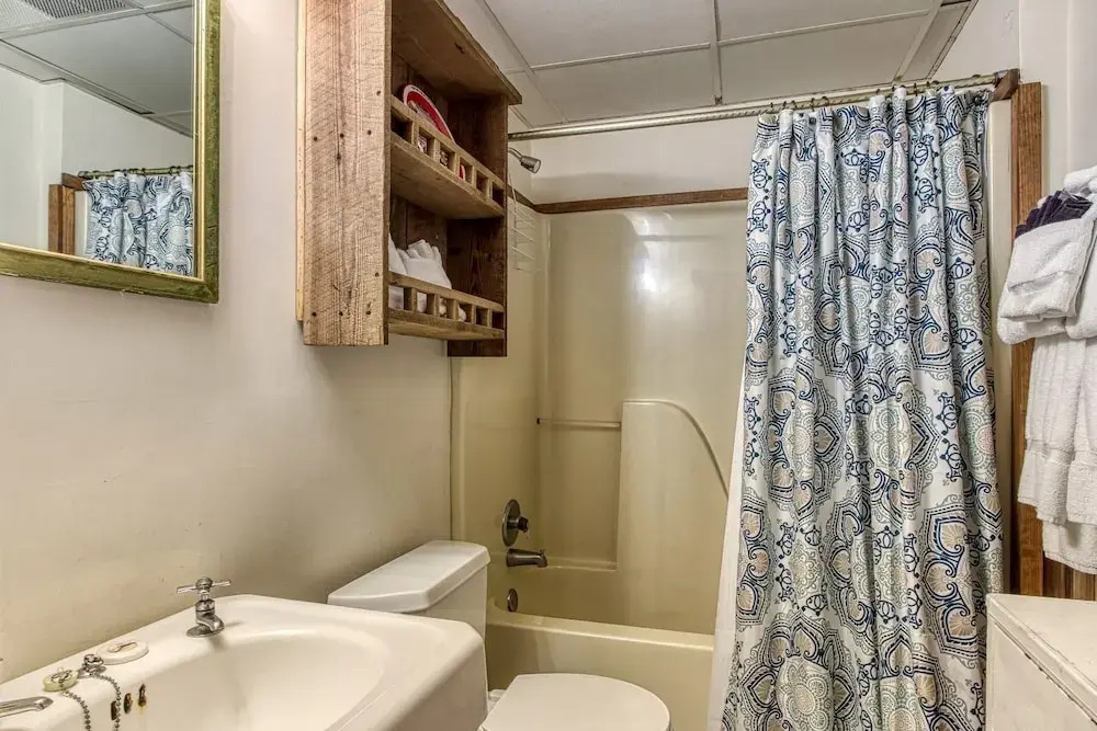ER44 - Rising Eagle - Great Location! Close To Town! cabin