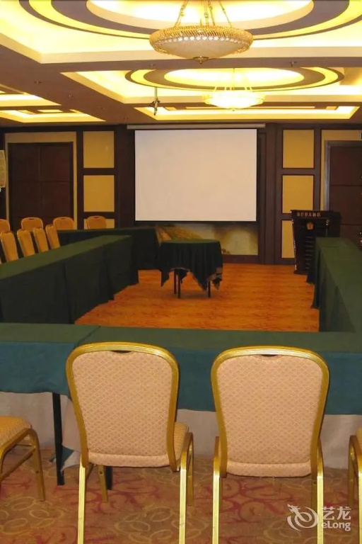 New Paris Hotel - Harbin