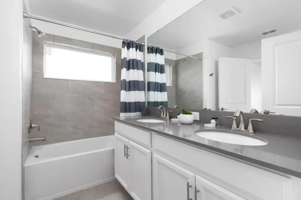 Modern Clean Design Near Disney Top Resort