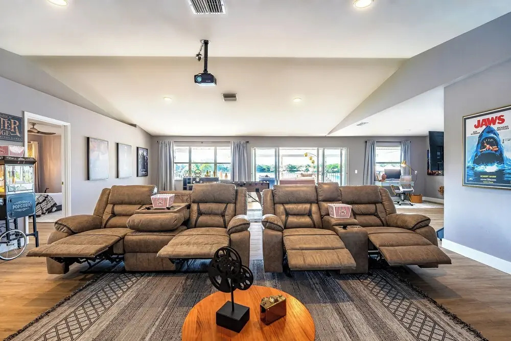 Palm Beach Paradise | Villa w/ Beach, Pool, Cinema & Tiki