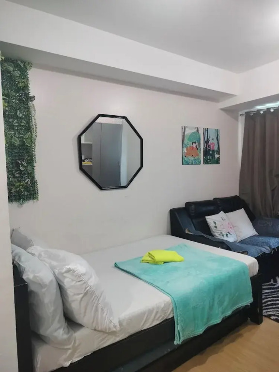 Luxurious City Getaway in Quezon City - Private Condo for Rent