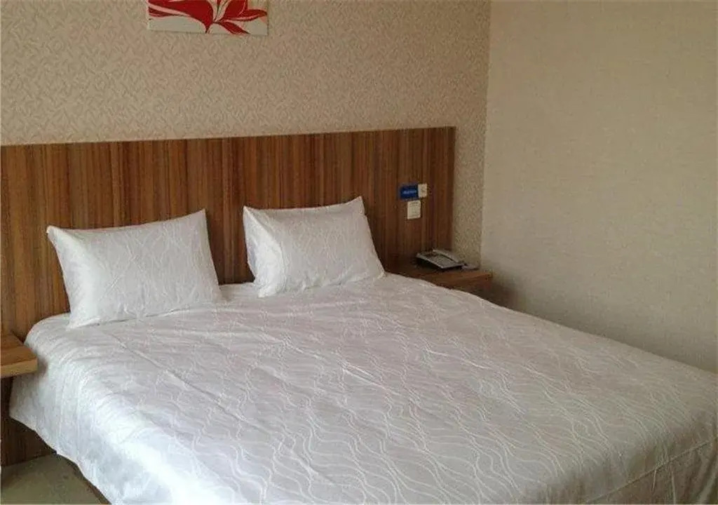 Yake E-Home Kuaijie Hotel Luquan Branch