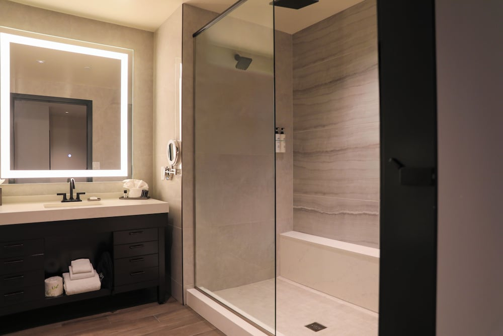 The Hotel at Black Oak Casino Resort