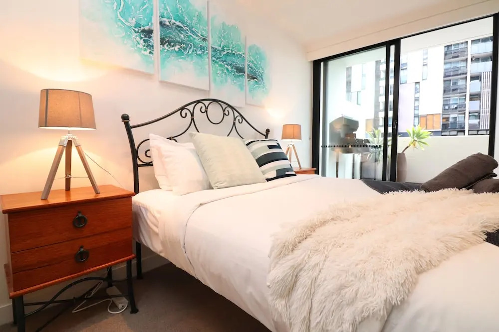 Urban Eden in South Yarra - Rejuvenate Stays