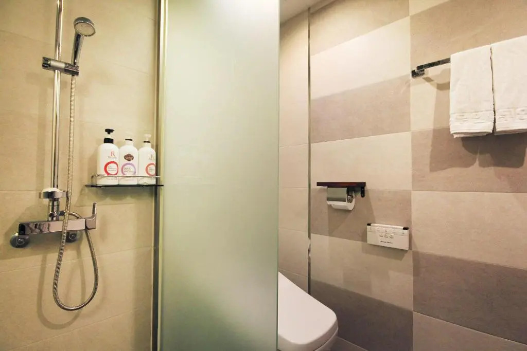 H Drive Hotel