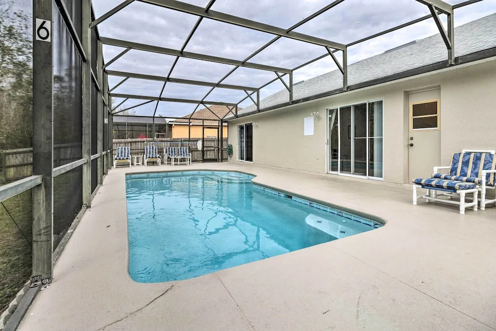 Kissimmee Retreat: Fenced-in Yard w/ Pool!