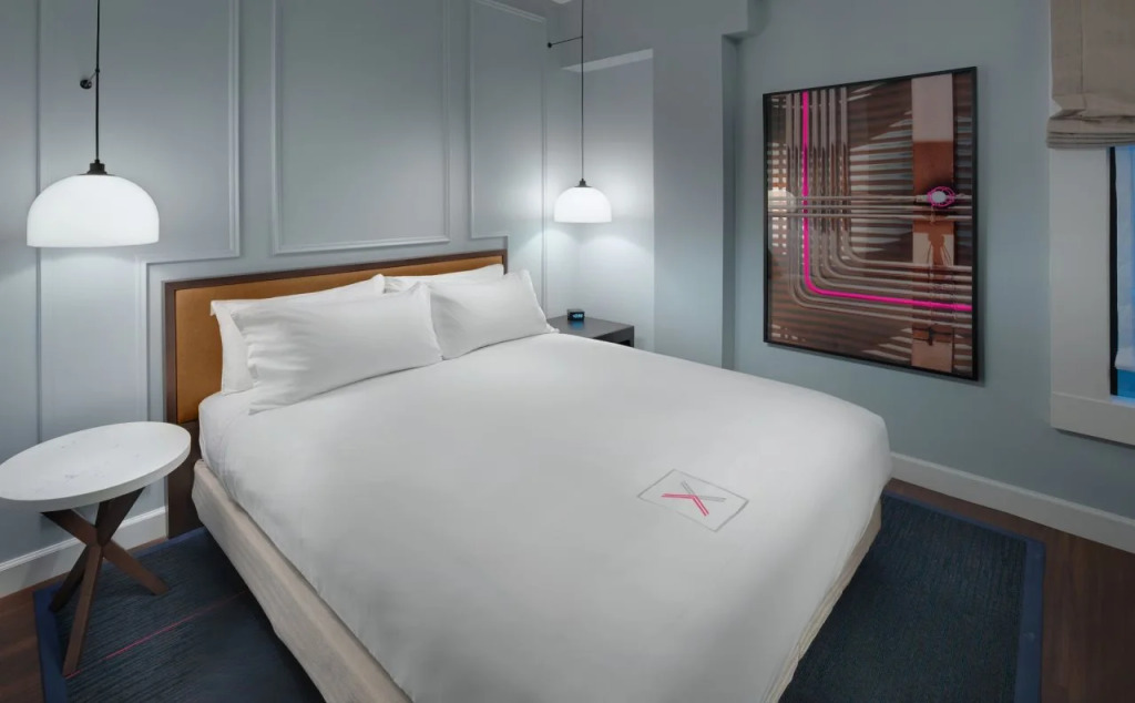 Axiom Hotel