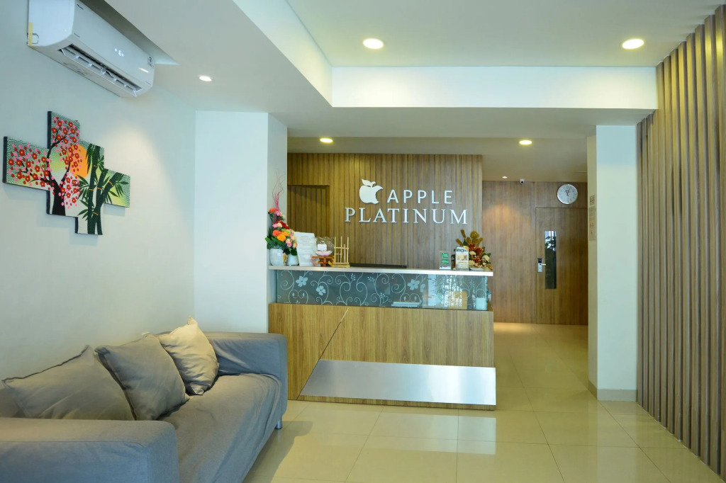 SUPER OYO Flagship 101 Apple Platinum