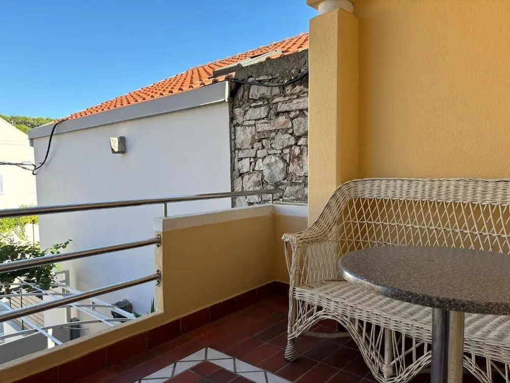 One Bedroom Apartment Stella Maris 2
