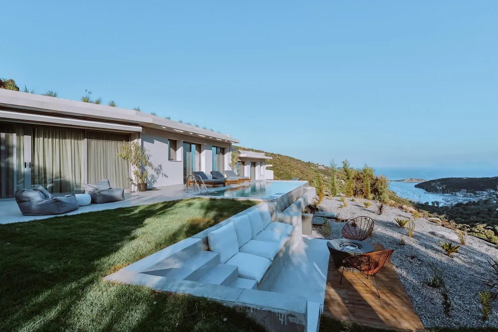 Luxury Villas Theros with private pools