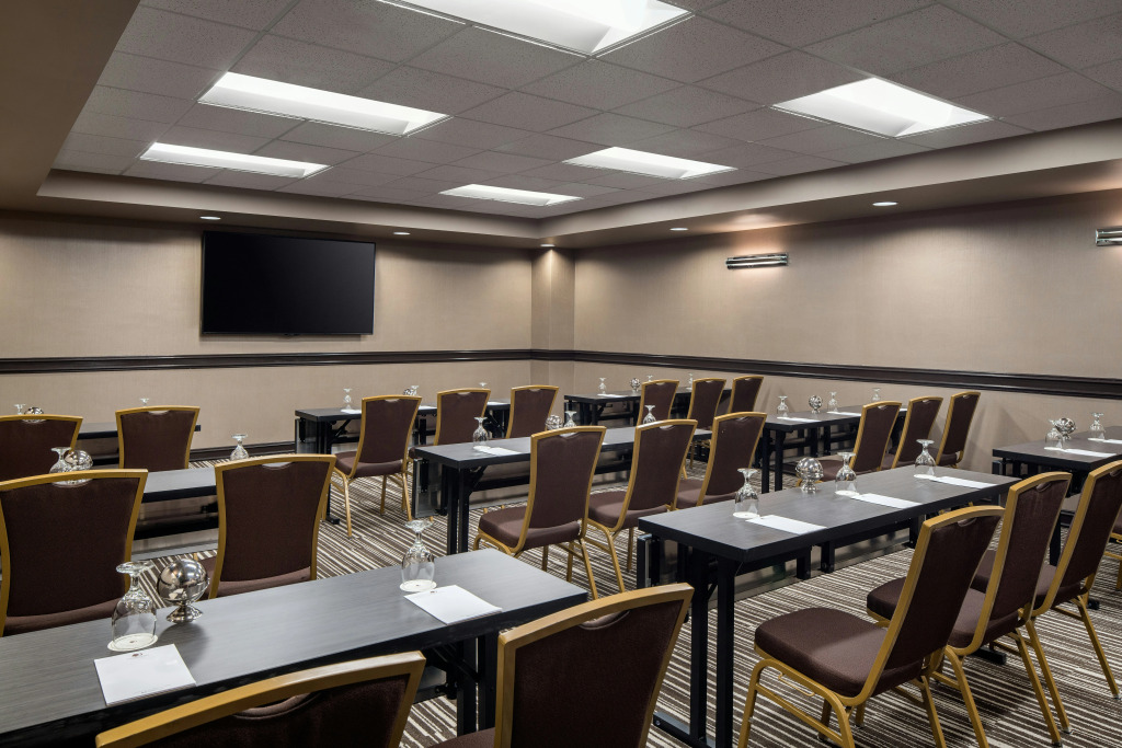 DoubleTree by Hilton Denver Tech