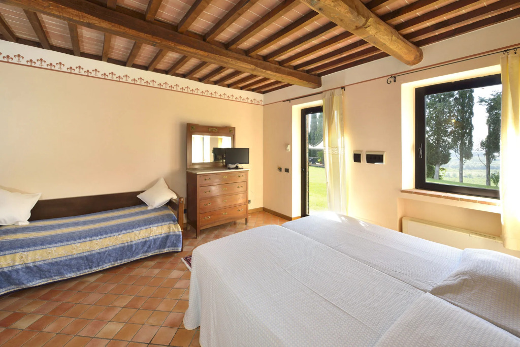 Porsenna Resort