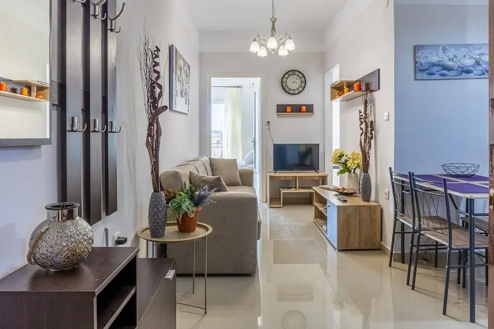 Comfy Central Square Gem with Terrace