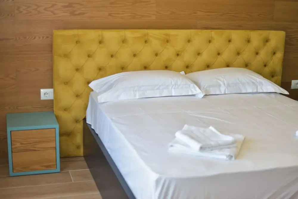 Airen Hotel Velipoje