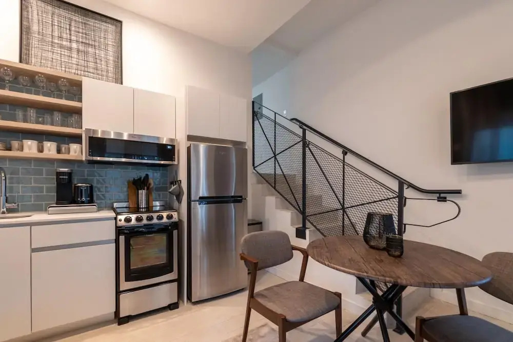 Park Ave Suites