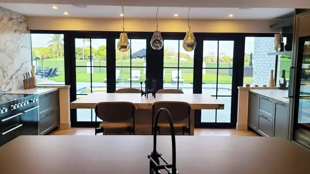 New 5 Bedroom Modern Villa on Golf Course