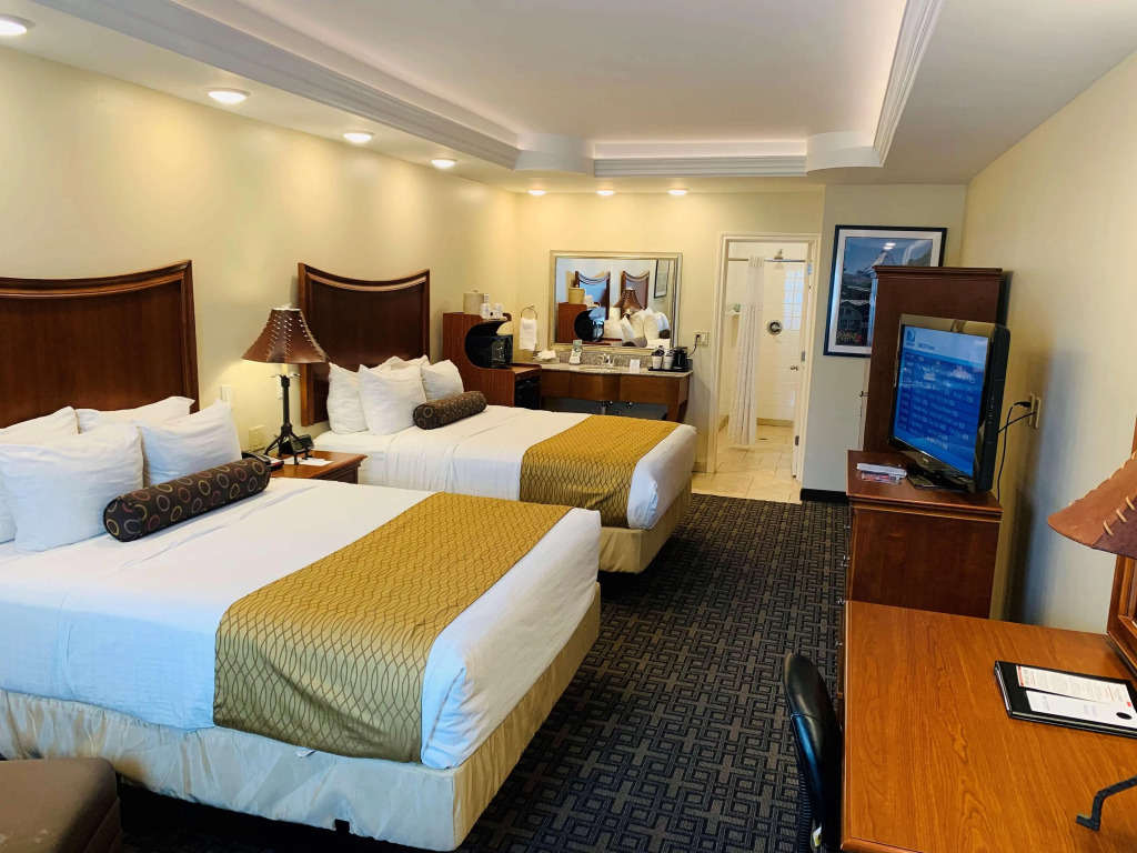Best Western Swiss Clock Inn