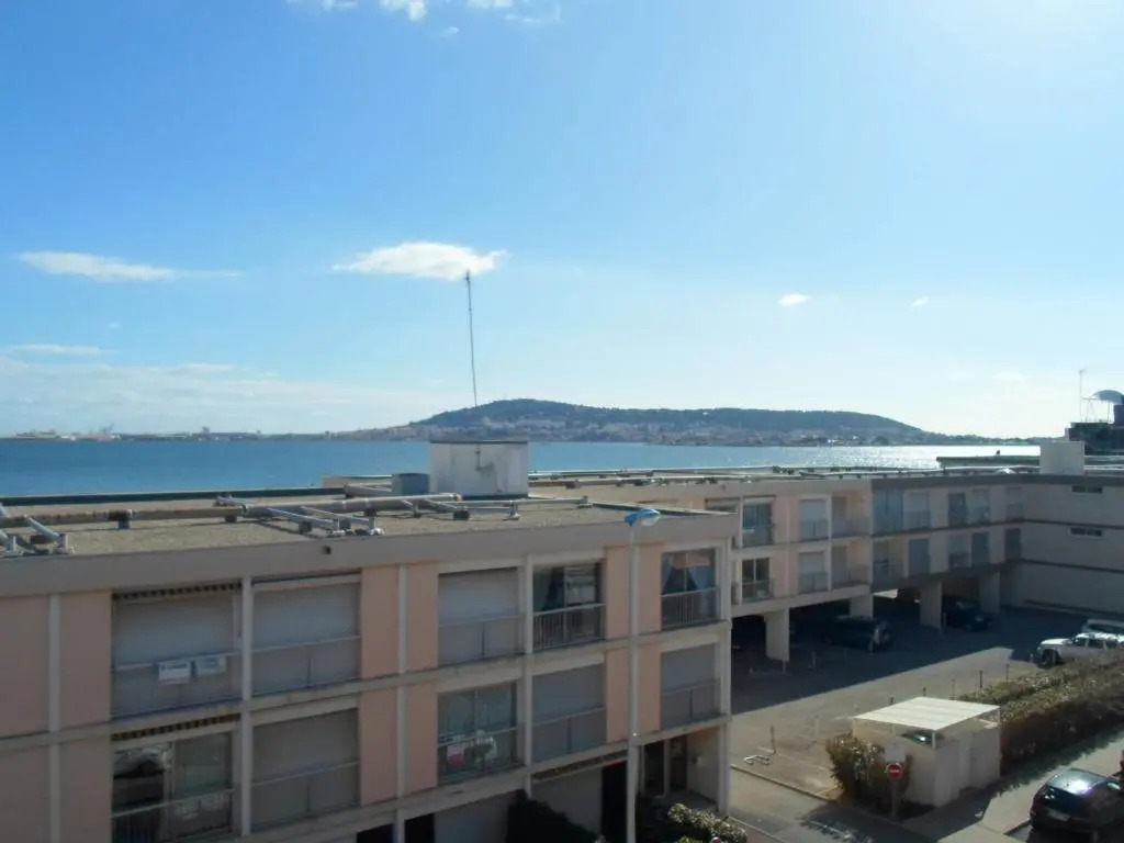 Appartement Balaruc-les-Bains, 1 pièce, 4 personnes - FR-1-503-50