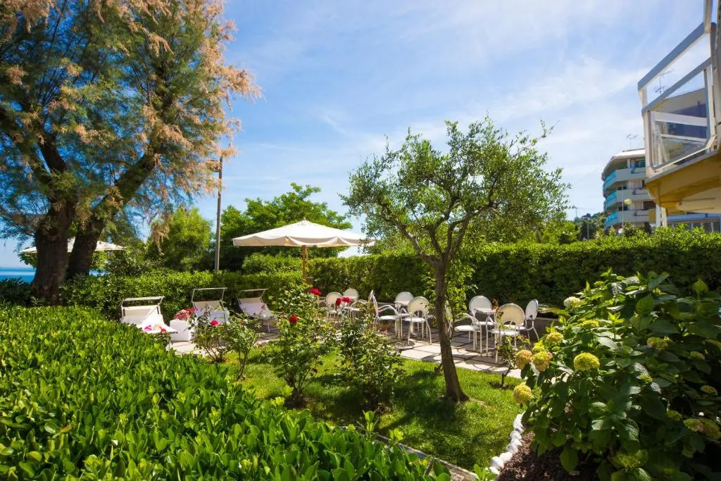 Hotel Adler