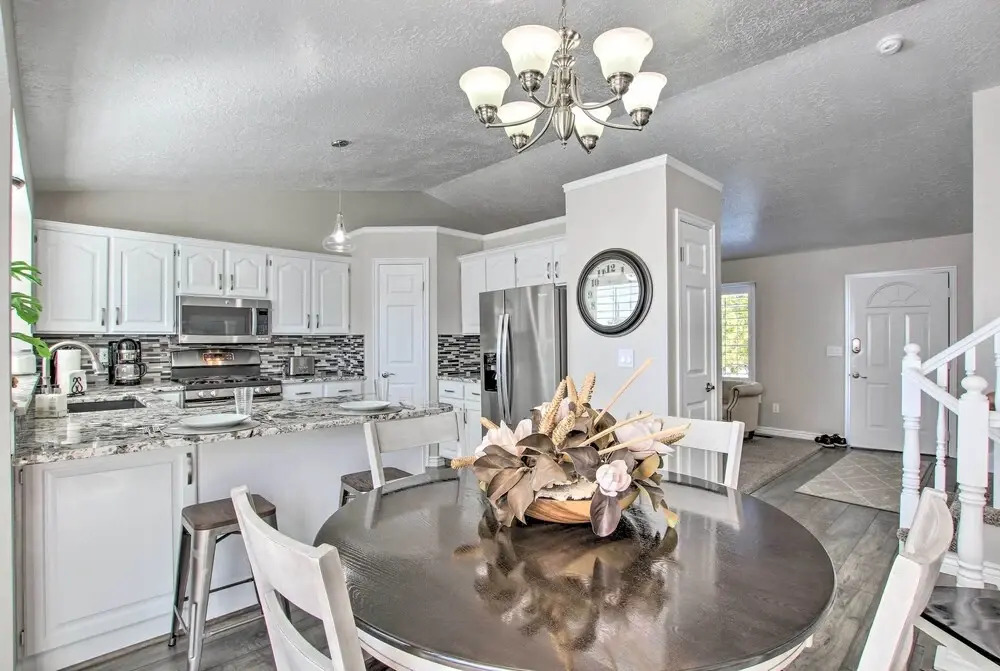 4 BR Home Near Hafb, Restaurants, & Snowbasin!