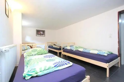 6678 Privat-Souterrain-Apartment