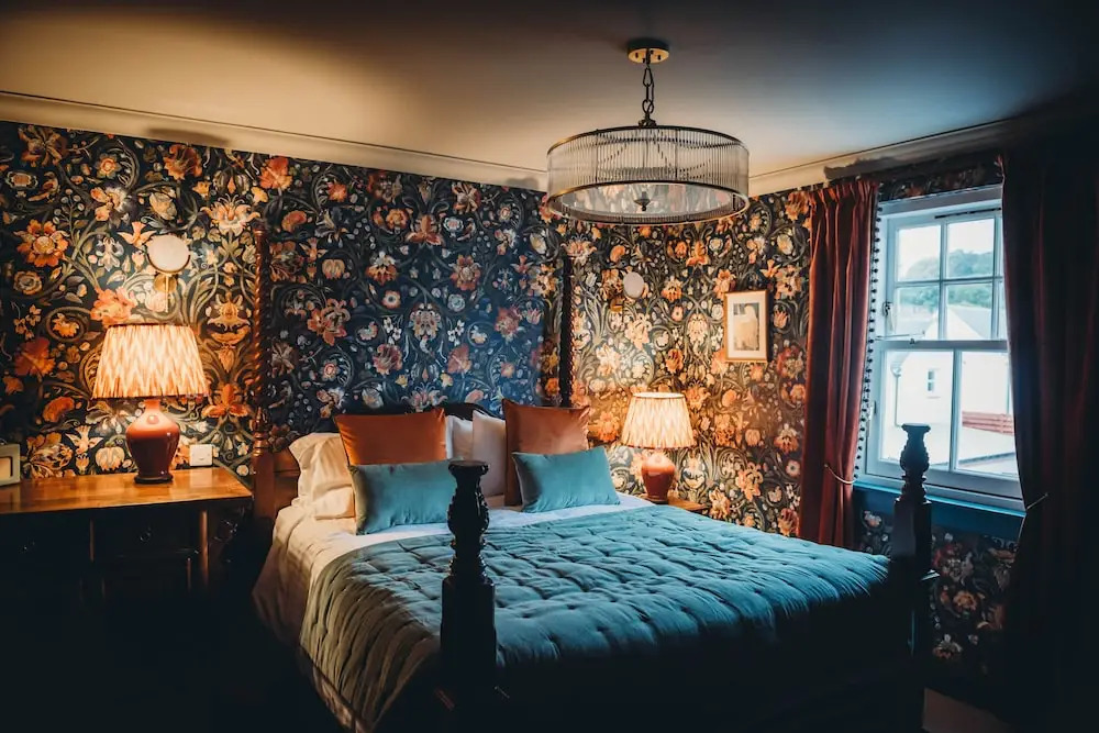 Roslyn House