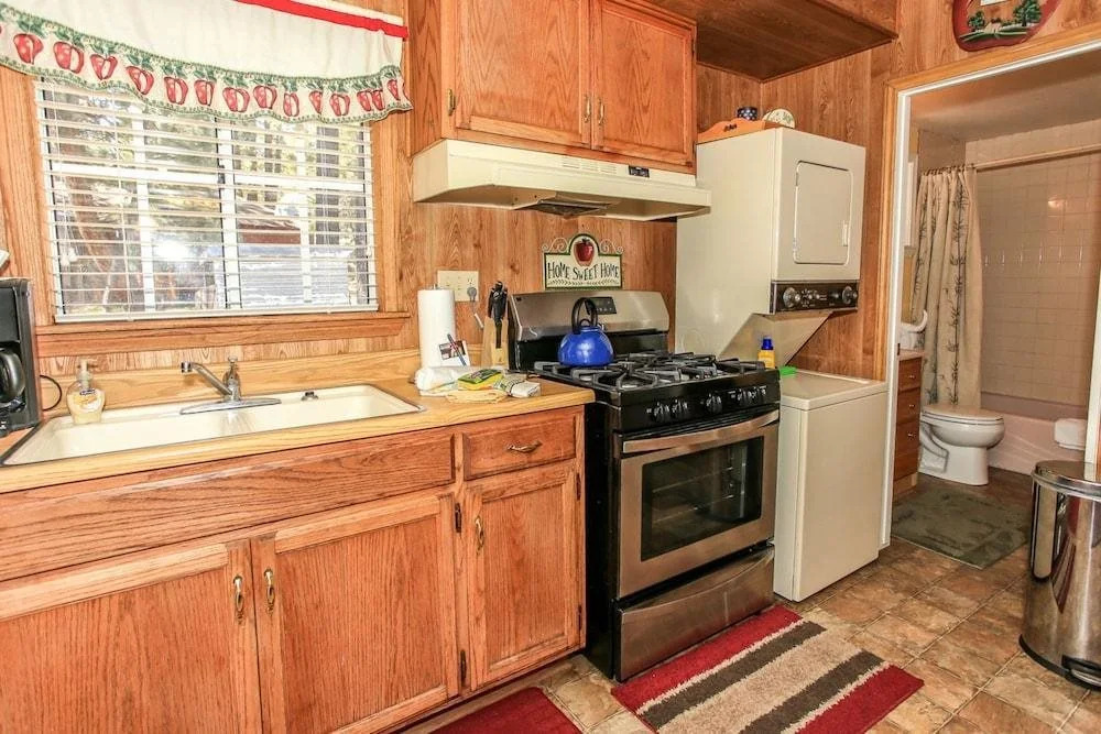 Apples Delight by Big Bear Cool Cabins